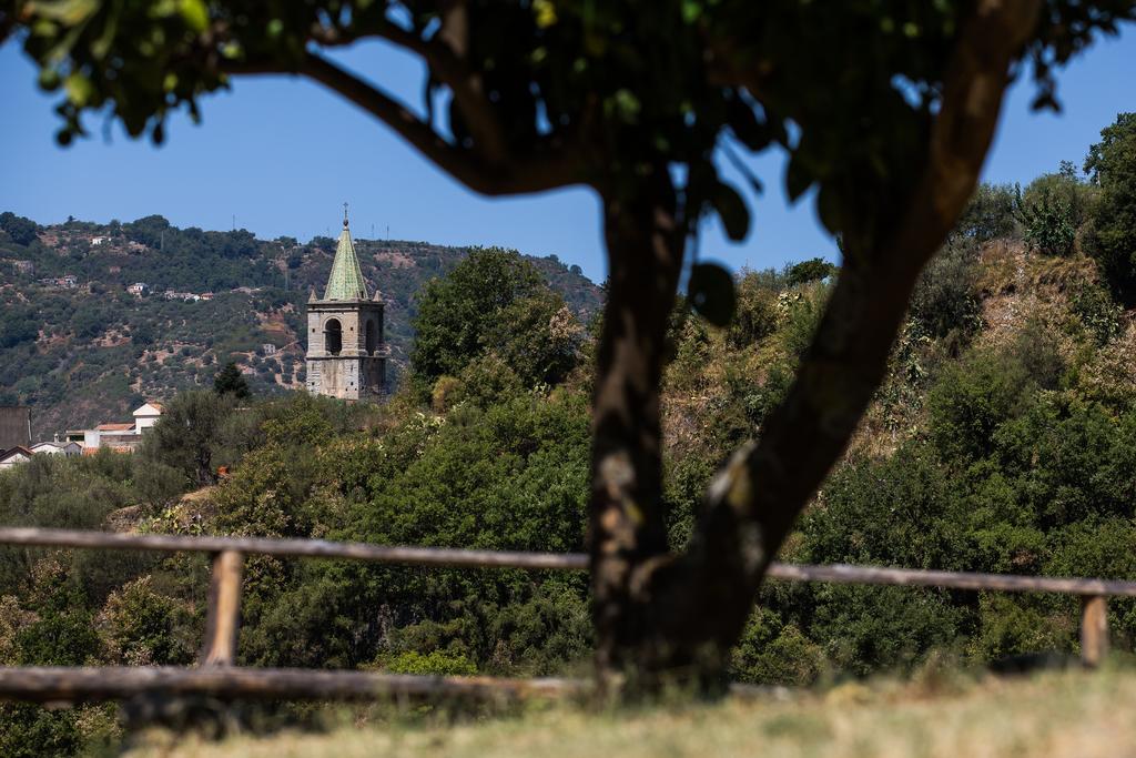 Turismo Rurale Il Sole Villa Sant'Angelo di Brolo Exteriör bild