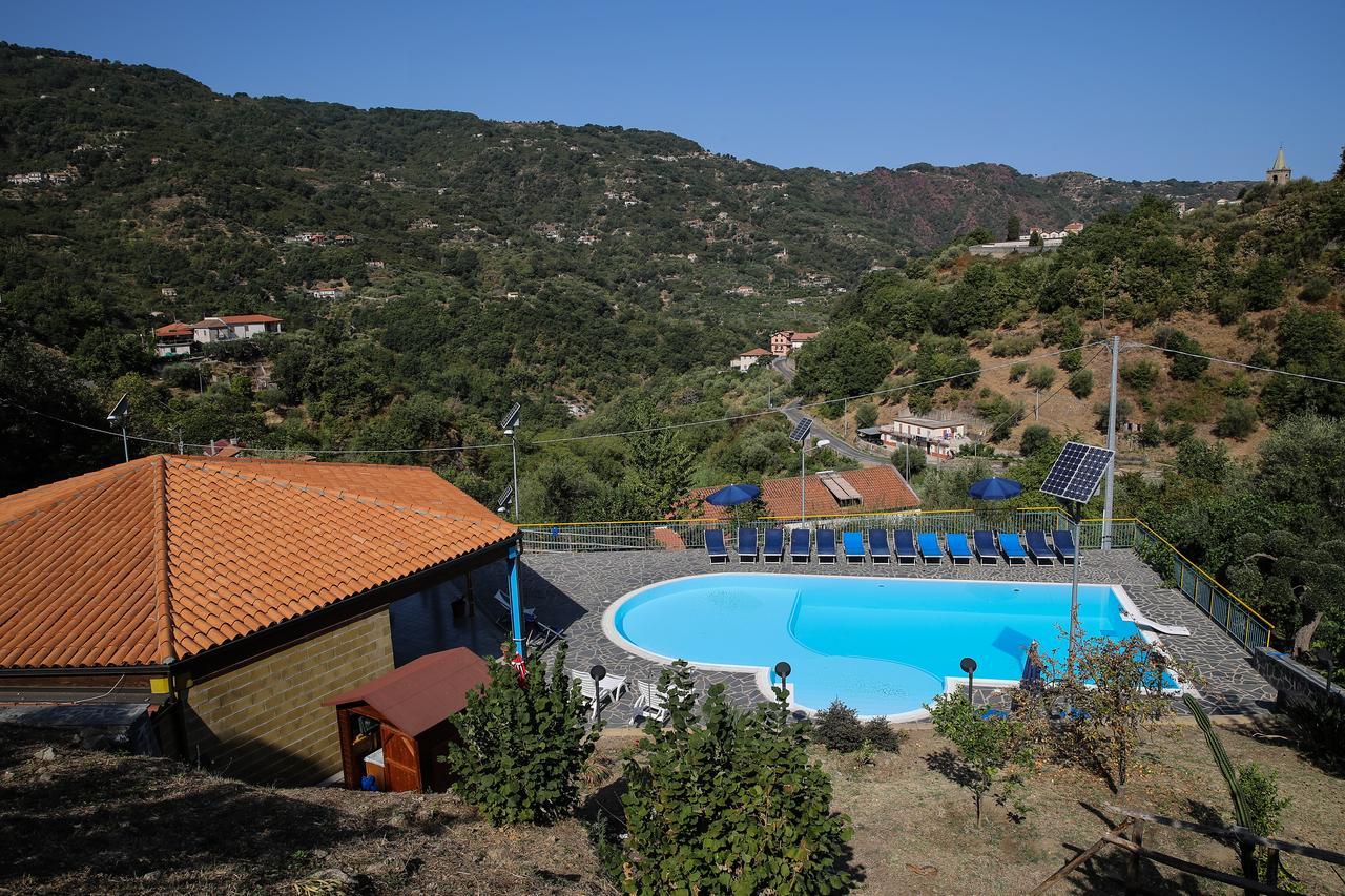 Turismo Rurale Il Sole Villa Sant'Angelo di Brolo Exteriör bild